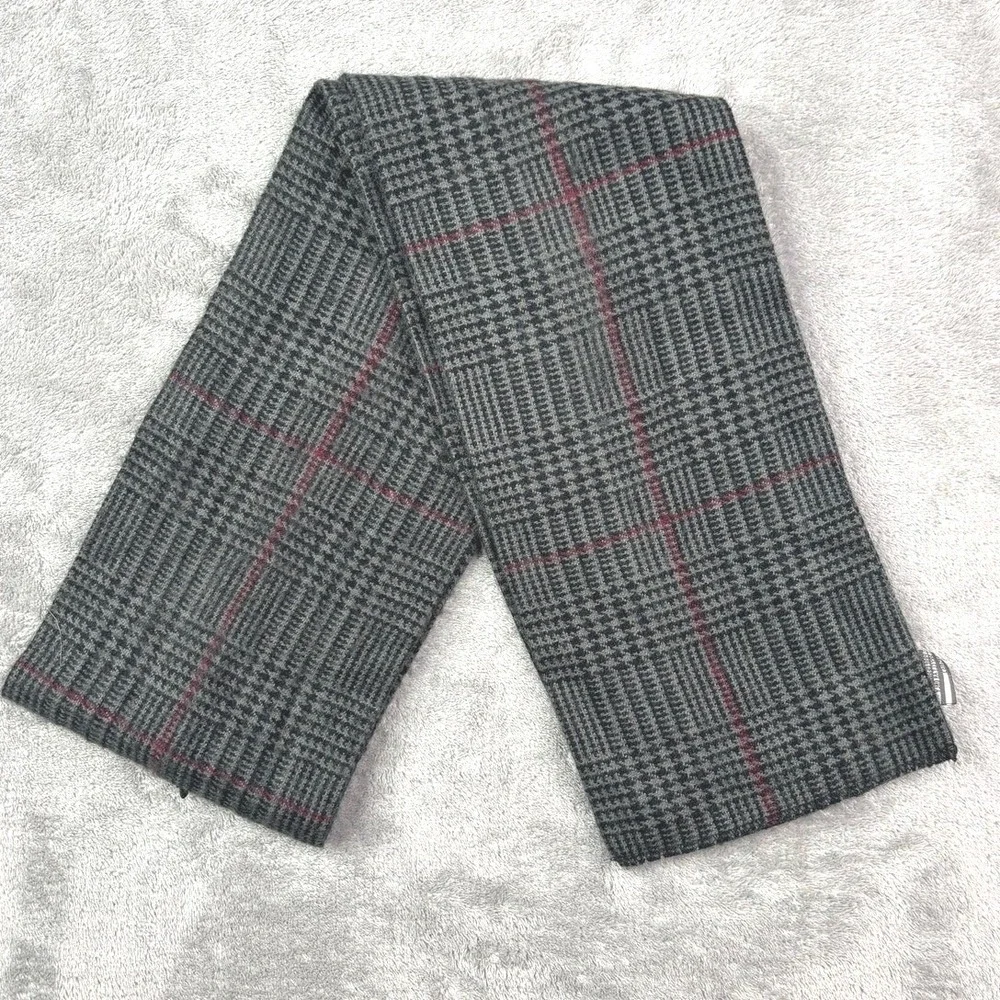 Stylish Kenneth Cole Men's Scarf - Excellent Condition!‎